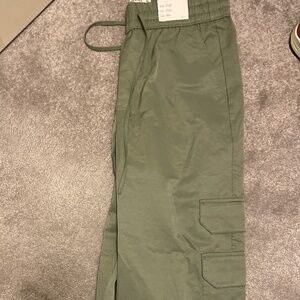 High rise wide leg cargo pants